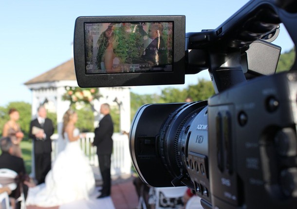 Vow to say "I Do" to these Wedding Cinematography Trends