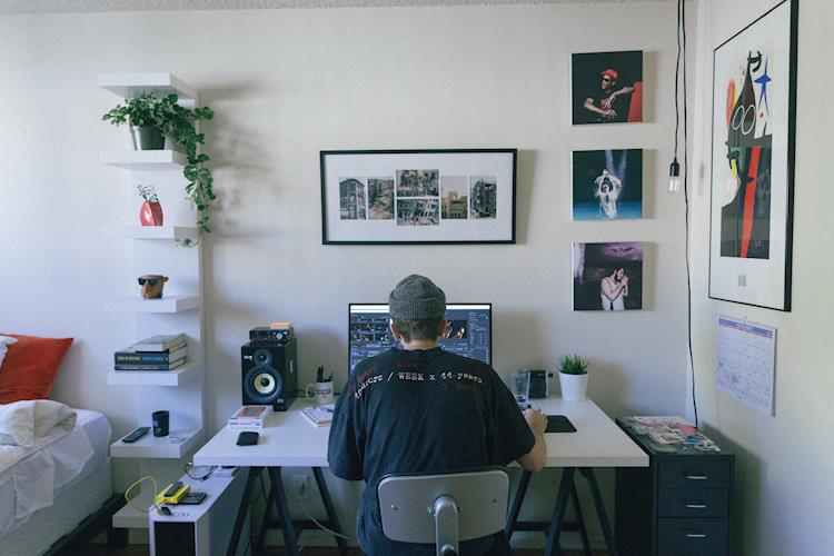 The Ultimate Guide to Becoming a Successful Freelance Video Editor