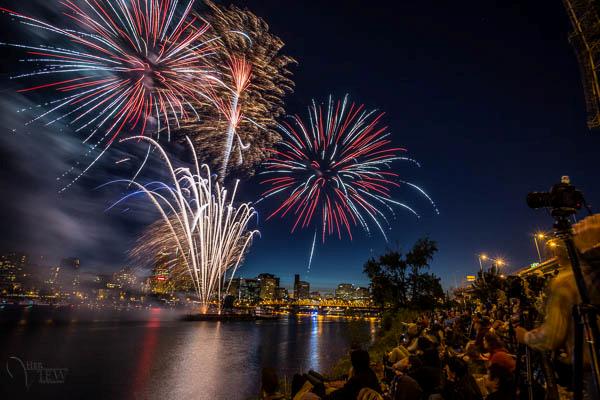 How to Take the Best Fireworks Photos this 4th of July