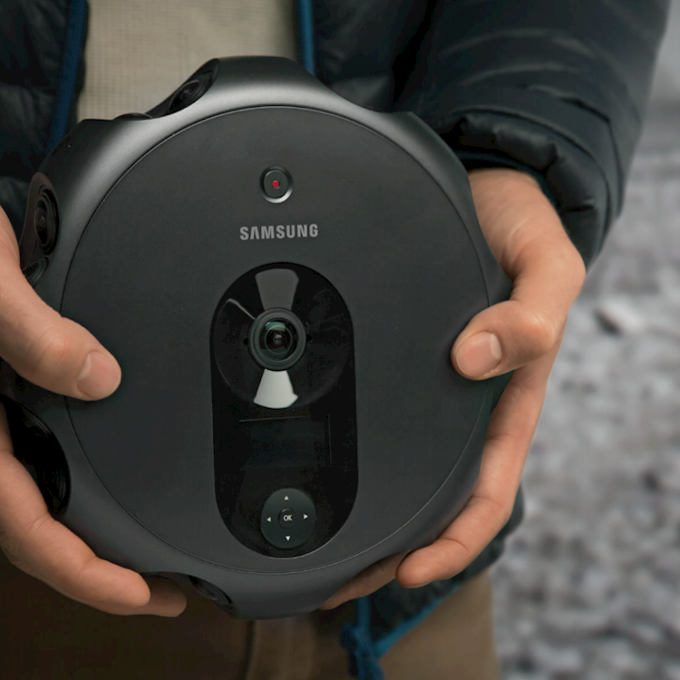 In Review: Samsung 360 Round