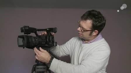 Hands On: Balancing a Fluid Head Tripod