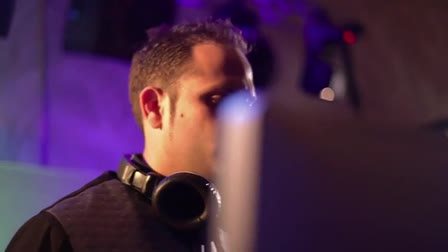 Pro Event DJ - Who We Are