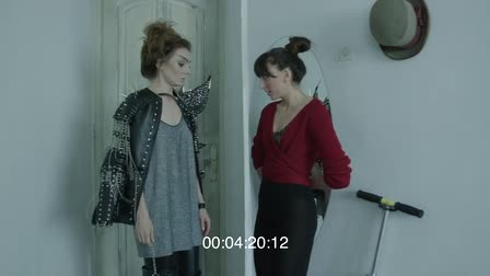 Scene from the movie "Yin and what to do with it"
