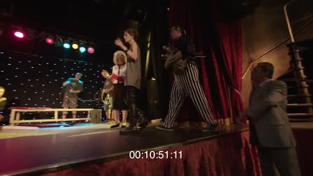 Scene from the movie "Yin and what to do with it"