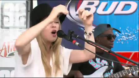ZZ Ward Live on YouTube