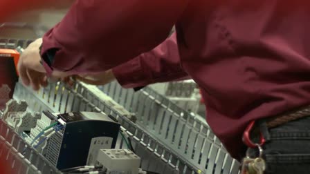 CHS Automation-Coil Handling and Press Feeding Equipment