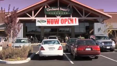 A retailer succeeds using video to present to its board of directors a new store look