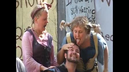 Washing Well Wenches: A Lesson in Comportment from the Queen